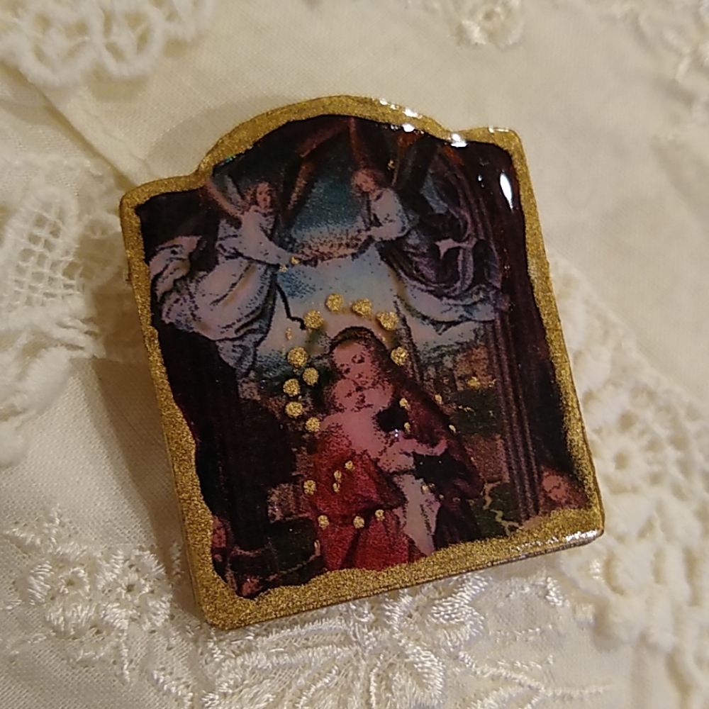 💕🥰 artisans brooch Madonna and Christ child with